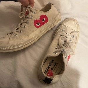 Comme des garçons white low top converse